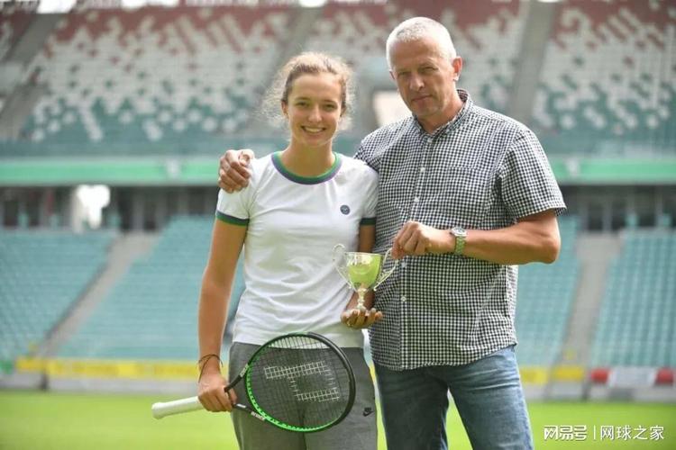 事更增添几 事更增添几