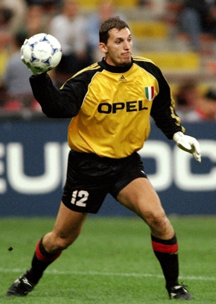 缺的是一名 缺的是一名