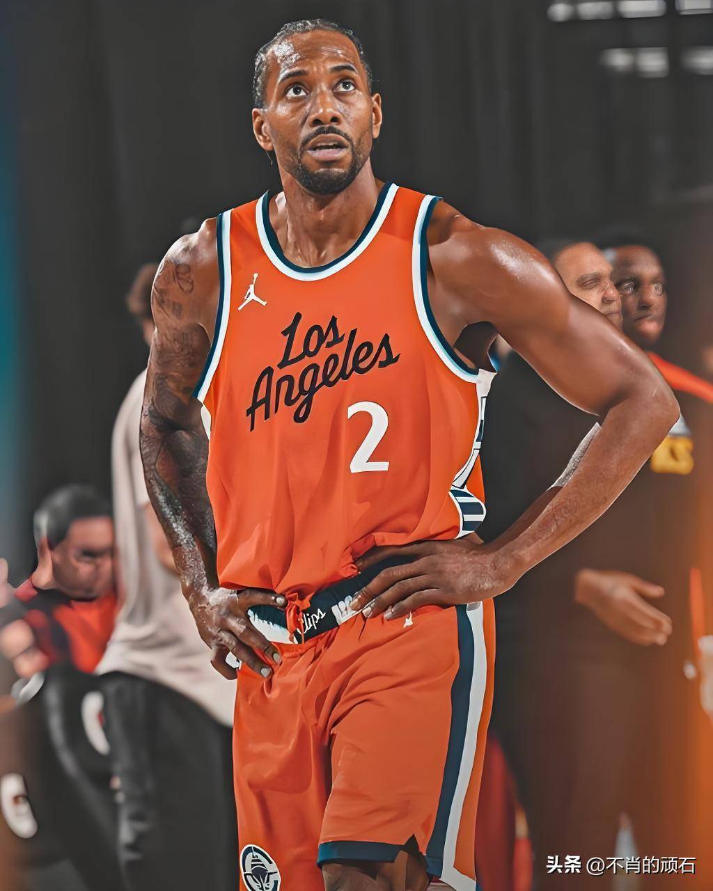 拉开宽度牵 拉开宽度牵