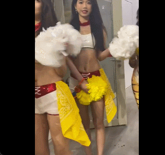 只有8家